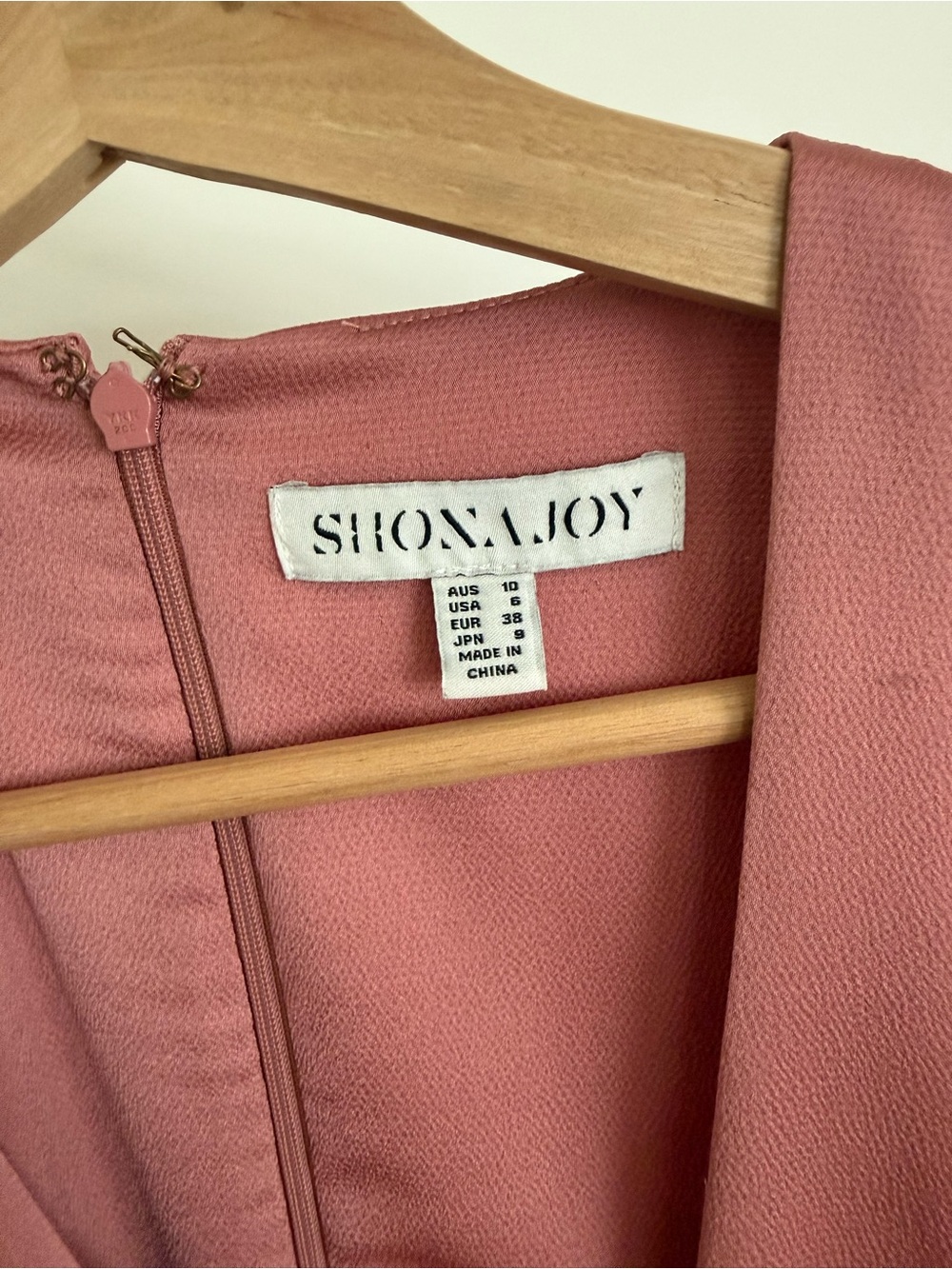 Shona Joy Elegant Twist-Front Long Sleeve Midi Dress - Rose Pink - Picture 3 of 4